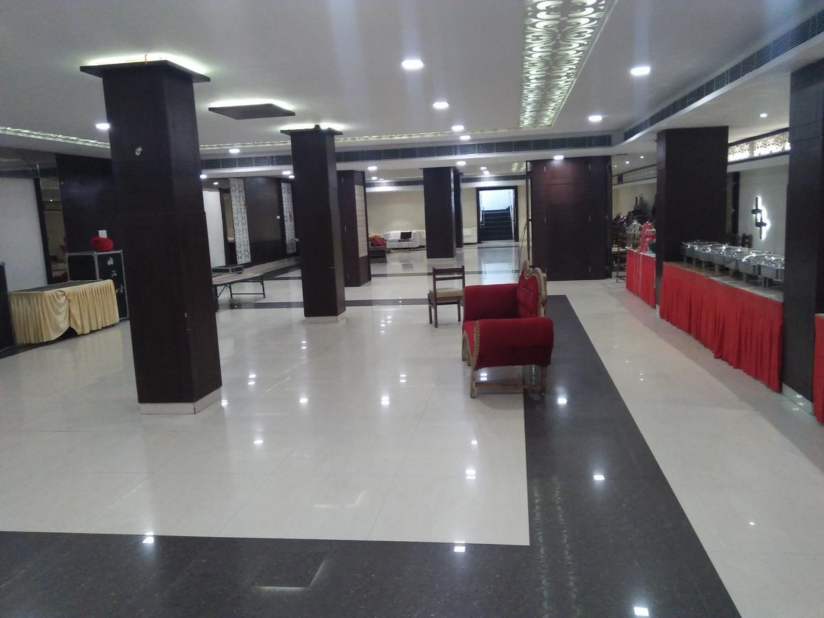 Hotel Aroma Inn Sirsa Экстерьер фото