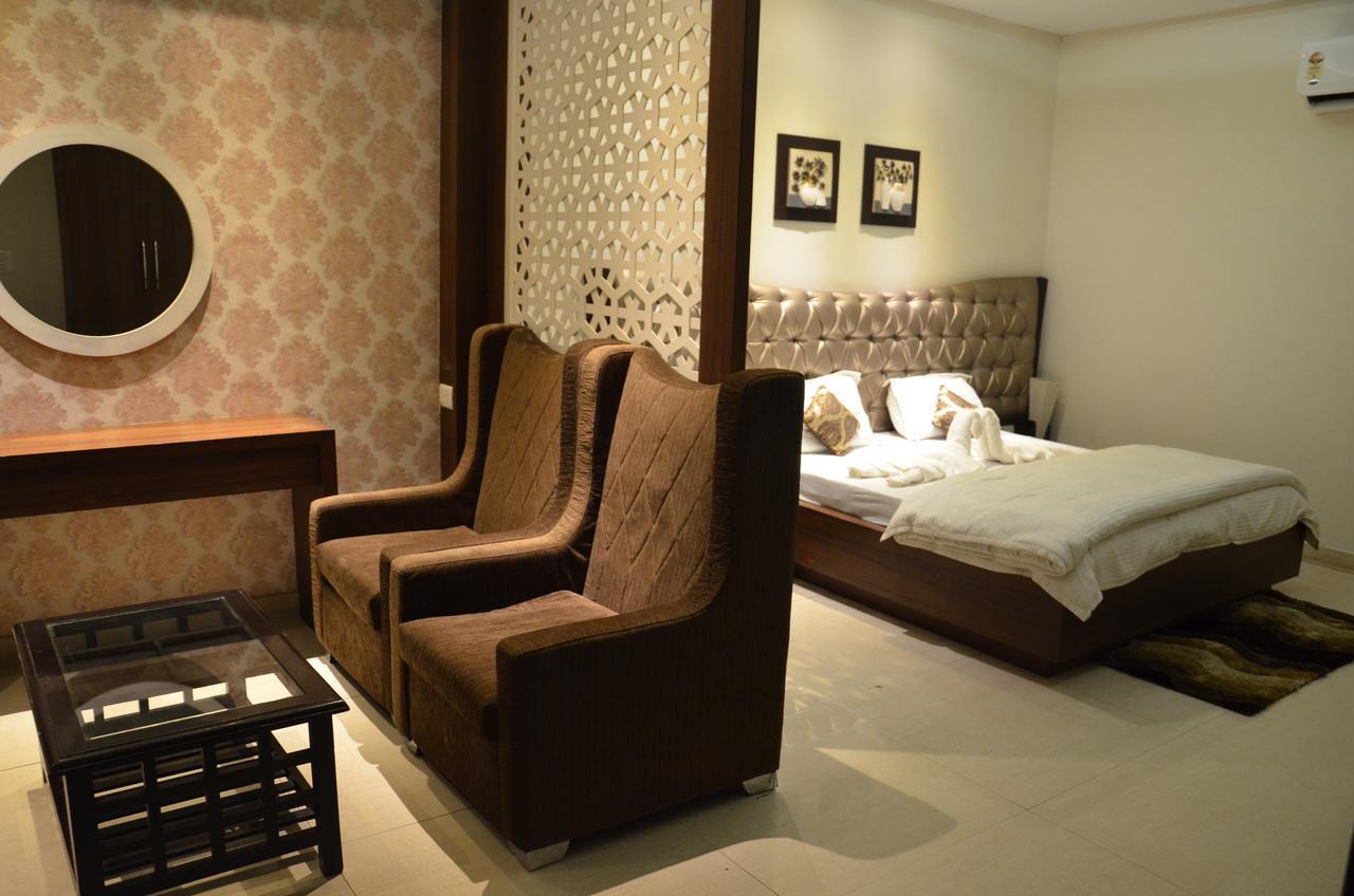 Hotel Aroma Inn Sirsa Экстерьер фото