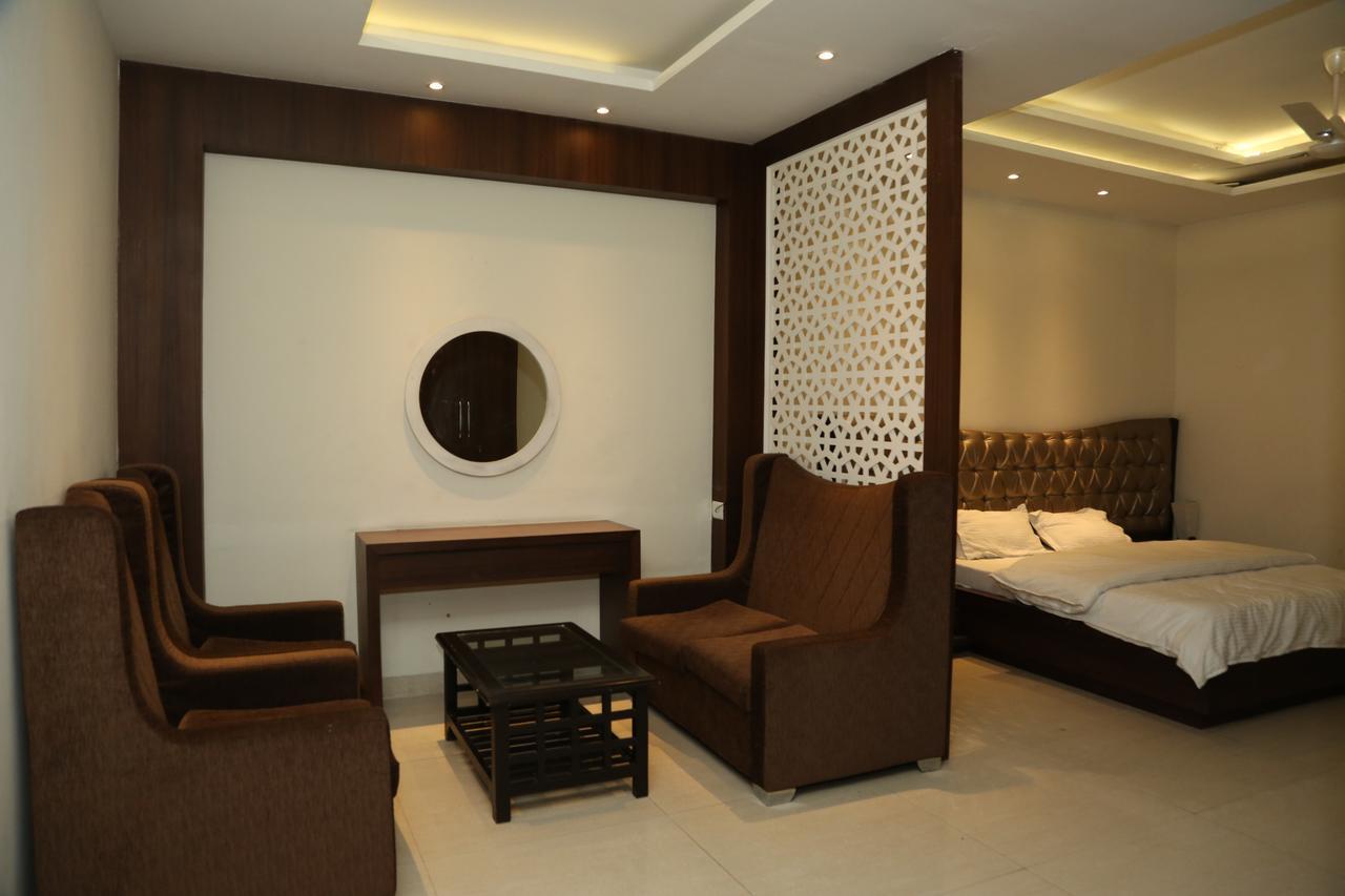Hotel Aroma Inn Sirsa Экстерьер фото