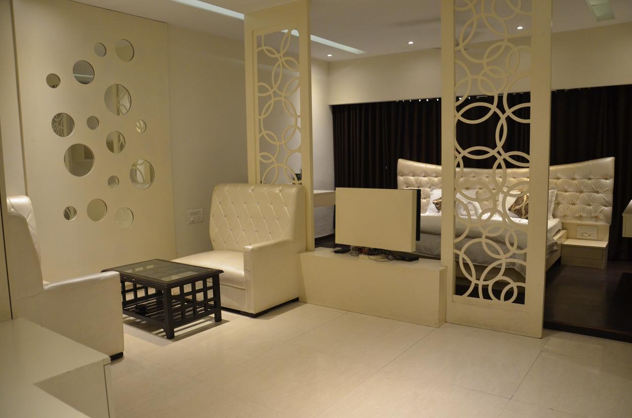 Hotel Aroma Inn Sirsa Экстерьер фото
